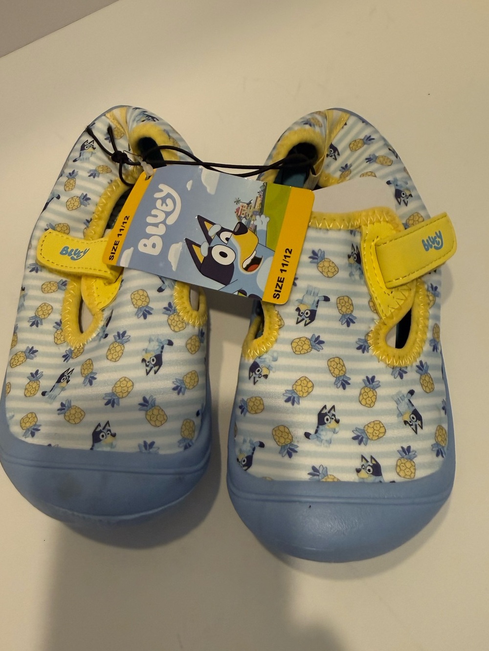 NWT Bluey Toddler Water Shoes Pineapple Print Hook & Loop Size 11/12